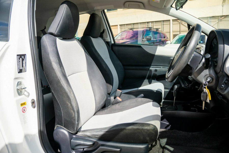 2013 Toyota Yaris NCP131R YR Hatch Image 11
