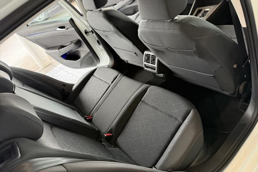 2024 Volkswagen Golf 8 110TSI Life Hatch Image 13