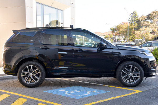 2026 Land Rover Discovery Sport L550 P250 Landmark SUV image 3