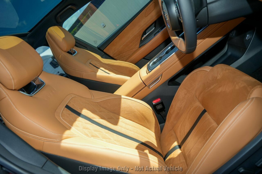 2026 Mazda 6e  E35 Atenza Hatch Image 21