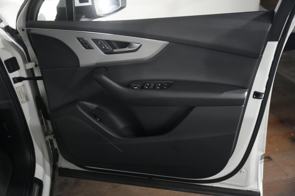 2020 Audi Q7 45 TDI SUV image 29