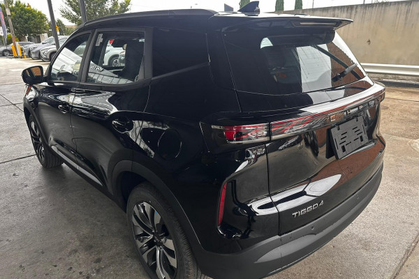 2026 Chery Tiggo 4  Ultimate SUV Image 5