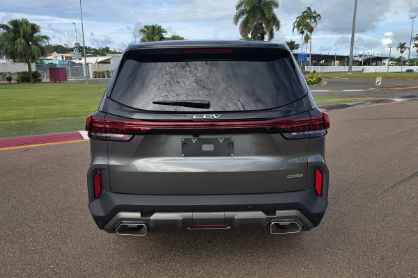 2026 MY25 LDV D90 SV9A Executive SUV Image 10
