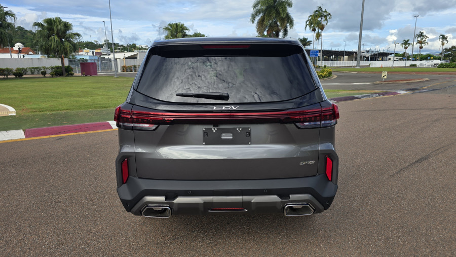 2026 MY25 LDV D90 SV9A Executive SUV Image 10