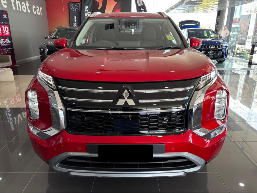 2025 Mitsubishi Outlander ZM LS SUV Image 2