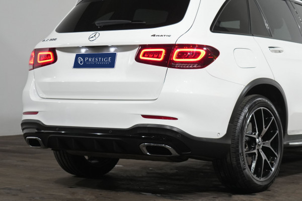 2022 Mercedes-Benz GLC-Class GLC300 SUV Image 8