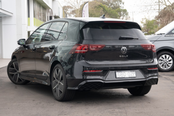 2025 Volkswagen Golf 8.5 110TSI R-Line Hatch Image 2