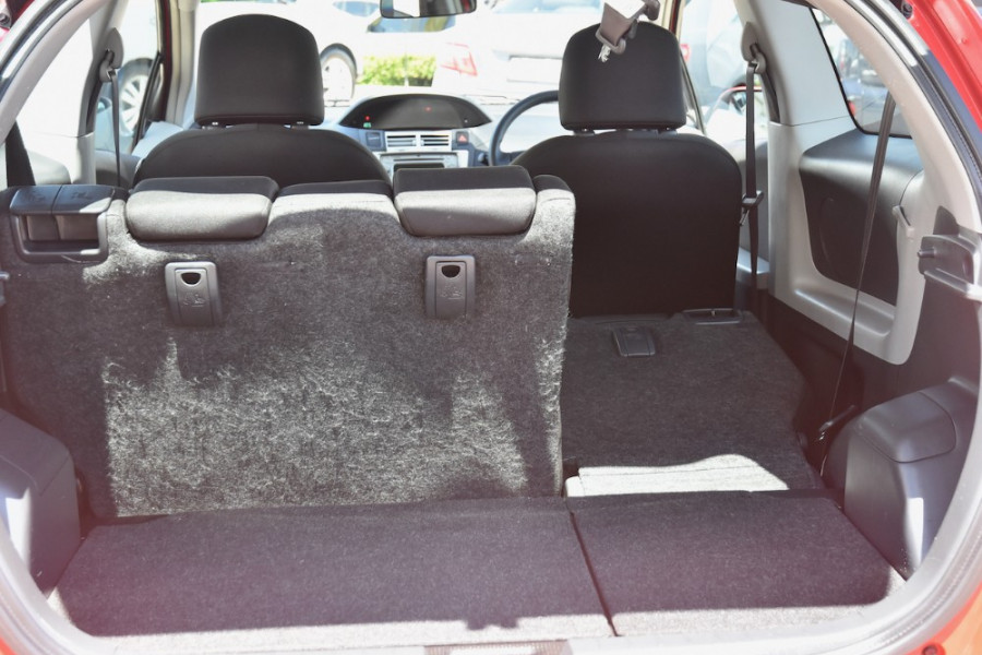 2006 Toyota Yaris NCP90R YR Hatchback Image 18