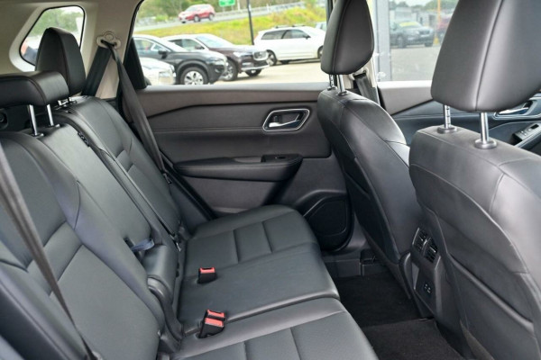 2025 Nissan X-Trail T33 ST-L SUV Image 6