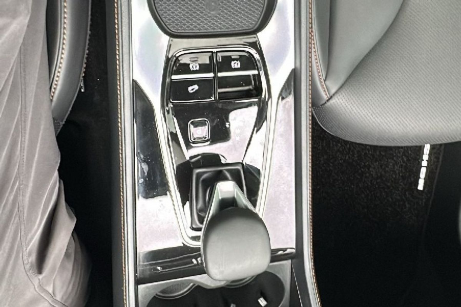 2024 MG HS SAS23 Essence SUV Image 17