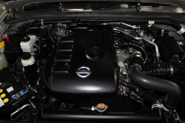 2013 Nissan Navara D40 S6 Turbo ST Utility crew cab