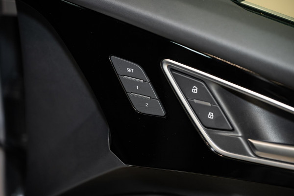 2024 MY25 Audi Q4 e-tron F4 45 SUV image 18