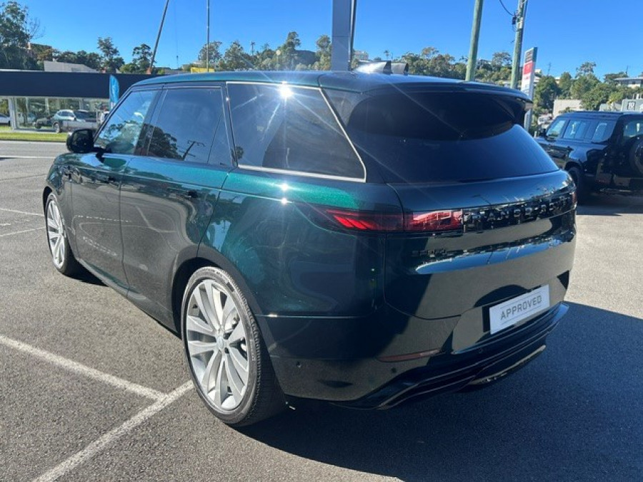 2025 MY26 Land Rover Range Rover Sport L461 D250 Dynamic SE SUV Image 4
