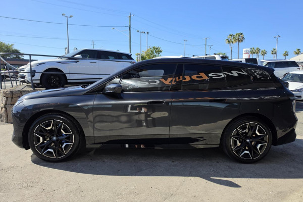 2021 BMW iX I20 xDrive40 SUV Image 12