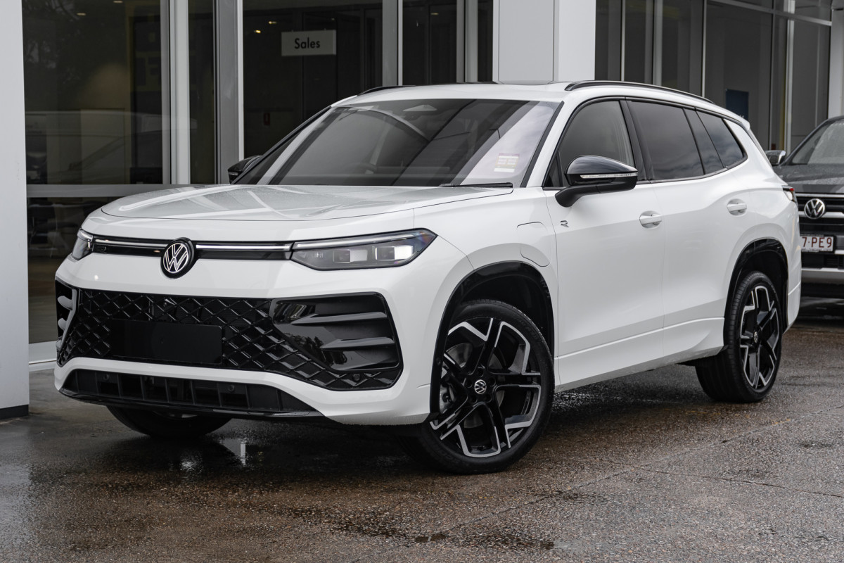2026 Volkswagen Tayron R4 200TSI eHybrid R-Line SUV