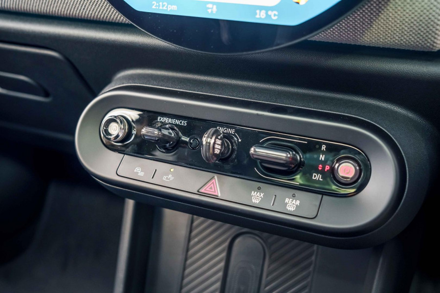 2025 MINI Cooper F65 C Favoured Hatch
