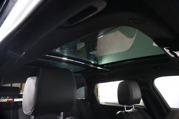 2023 Land Rover Range Rover Velar L560 P250 R-Dynamic S SUV Image 25