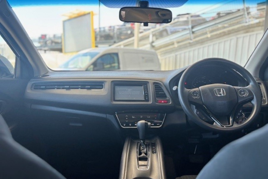 2017 Honda HR-V VTi SUV Image 11