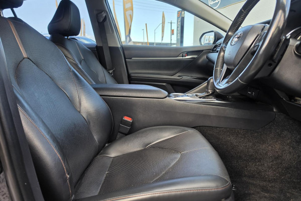 2019 Toyota Camry AXVH71R SL Sedan Image 21