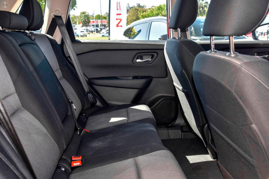 2026 Nissan X-Trail T33 ST SUV Image 8
