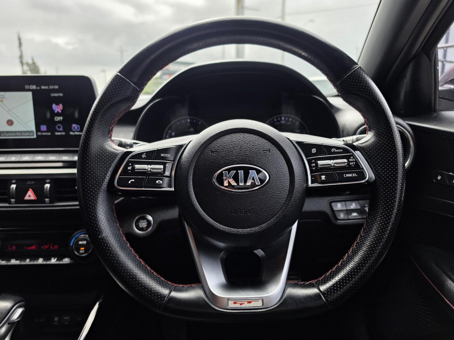 2020 Kia Cerato BD GT Hatch Image 19