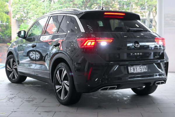 2025 Volkswagen T-Roc 140TSI R-Line SUV Image 2