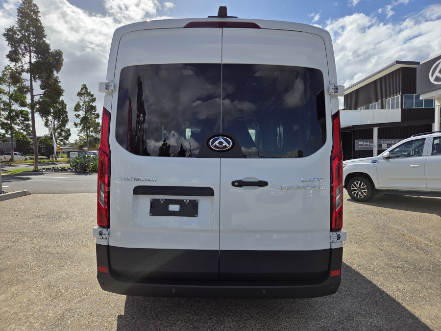 2026 LDV Deliver 9 Mid Roof LWB Van Image 4