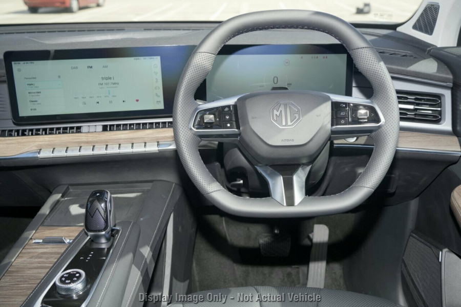 2025 MG QS IS31 Essence SUV Image 11