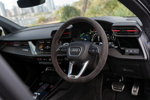 2024 Audi RS 3 Sportback Hatch Image 10