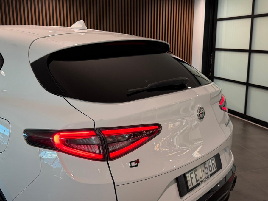 2023 Alfa Romeo Stelvio Series 5 Veloce SUV Image 7