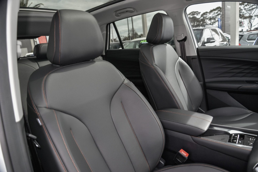 2025 MG HS AS33 Essence SUV Image 28