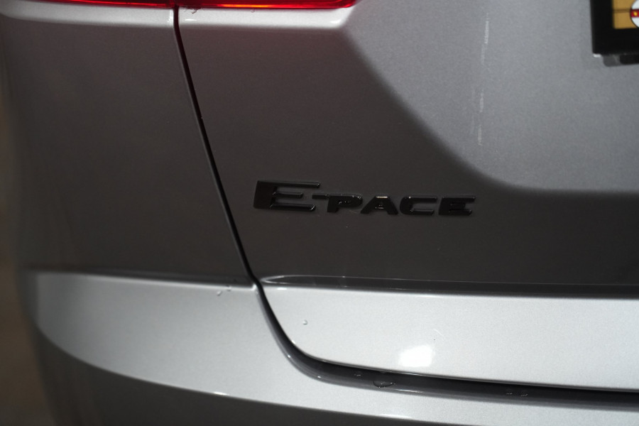 2021 Jaguar E-PACE P250 R-Dynamic SE SUV Image 9