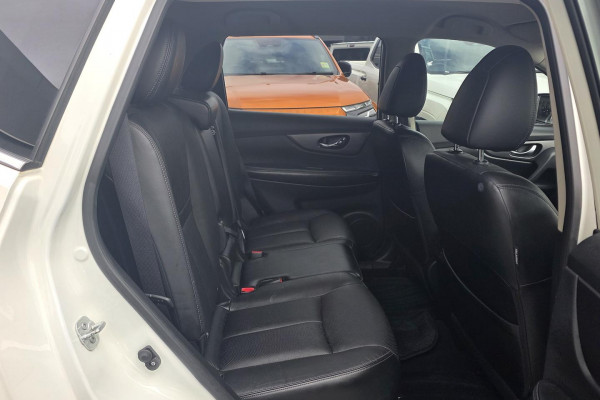 2016 Nissan X-Trail T32 ST-L SUV Image 13