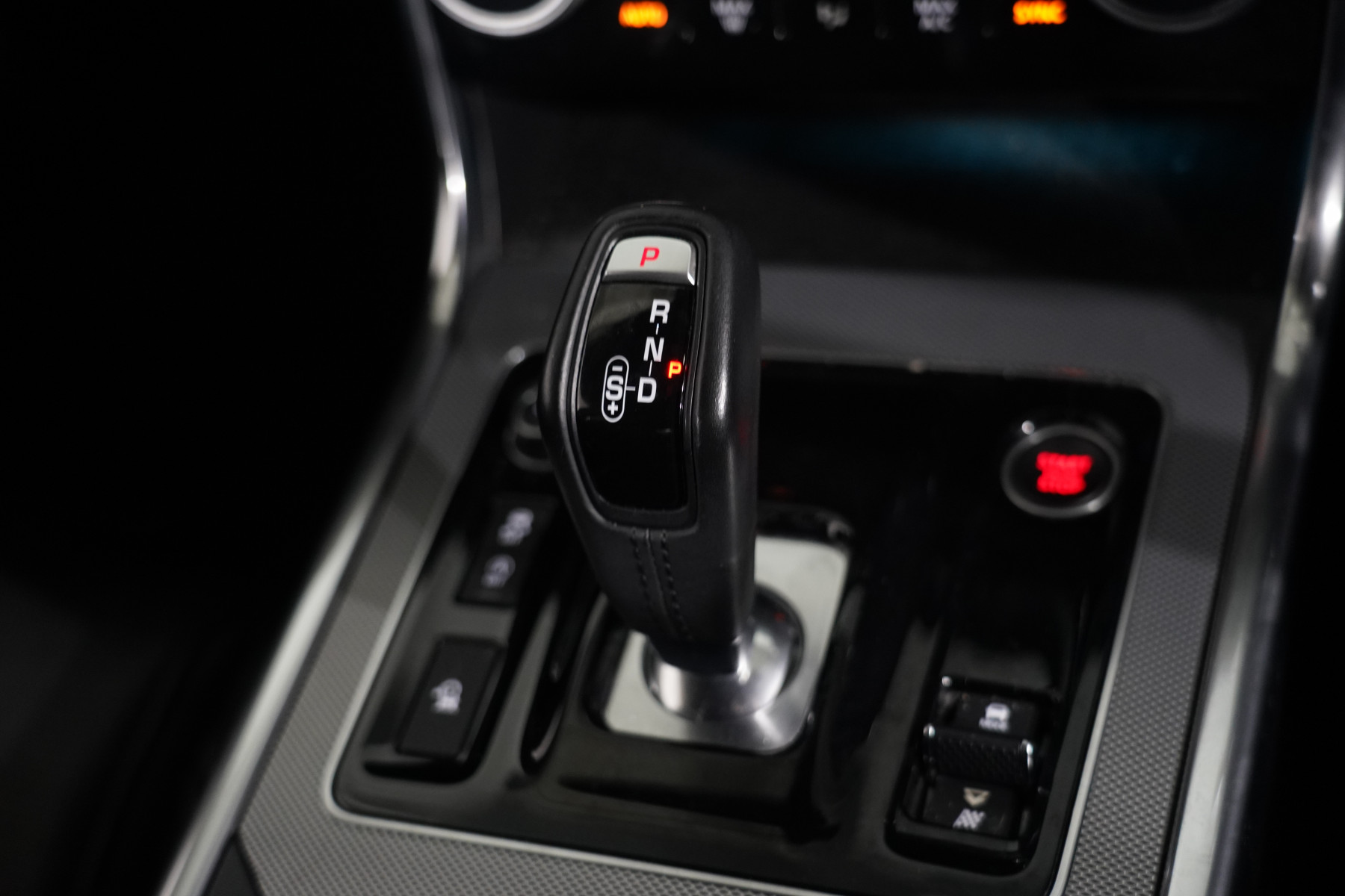 2019 Jaguar Xe P300 R-Dynamic Se (221kw) Sedan Image 16