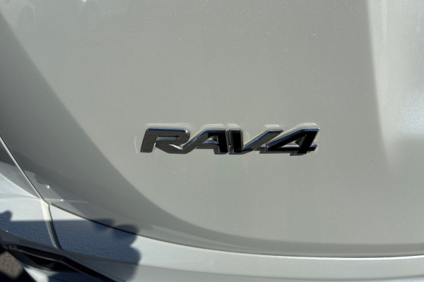 2018 Toyota RAV4 ASA44R Cruiser SUV Image 12
