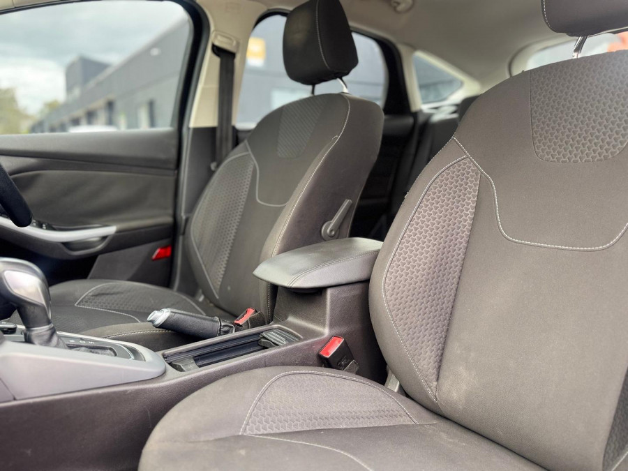 2016 Ford Focus LZ Sport Hatch Image 12