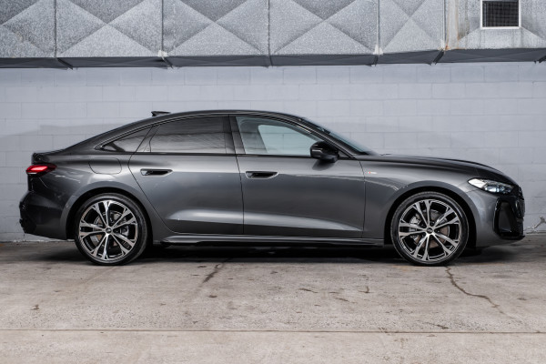 2025 Audi A5 B10 TFSI 150kW S line Sedan image 3