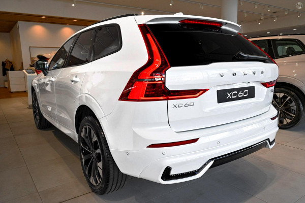 2026 Volvo XC60 UZ Ultra T8 Plug-in Hybrid Dark SUV Image 4