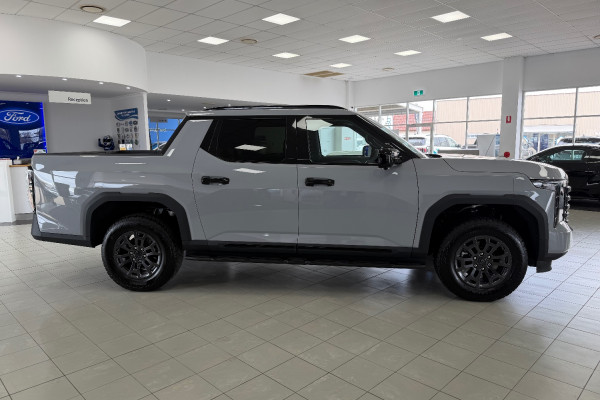 2026 MG U9 EKK1C Black Edition Ute Image 8
