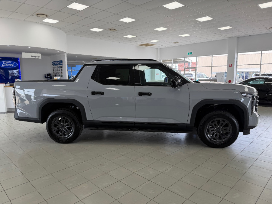 2026 MG U9 EKK1C Black Edition Ute Image 8