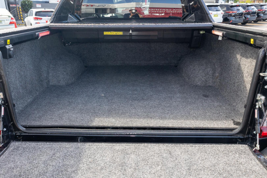 2025 Toyota HiLux GUN126R Rogue 48V Ute Image 13