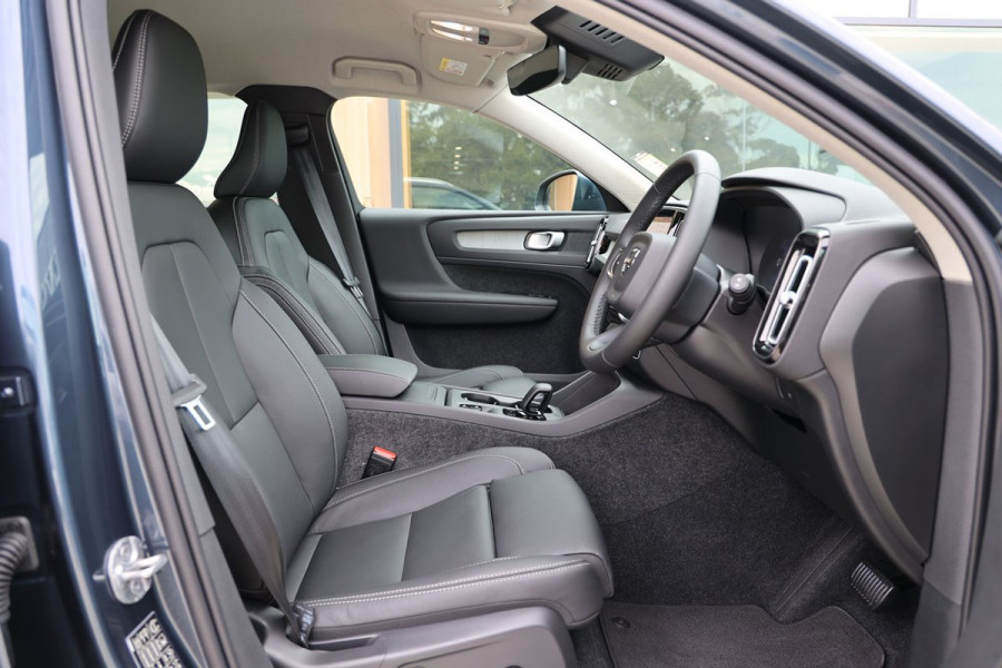 2026 Volvo XC40 XZ Plus B4 SUV Image 7