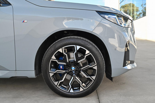 2025 BMW X3 G45 30e xDrive SUV image 21