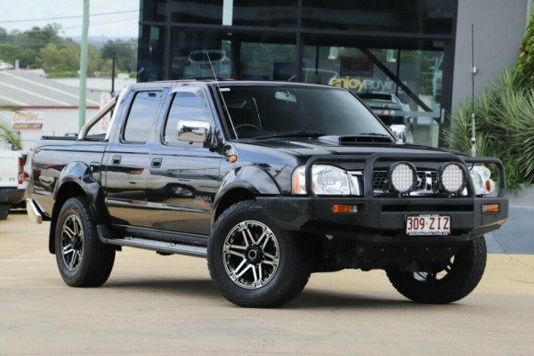Nissan Navara ST-R D22 S5