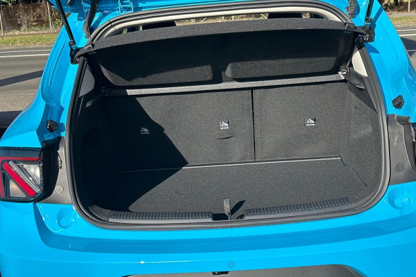 2026 MG MG4 EV Urban AH4E Essence 43 Hatch Image 17