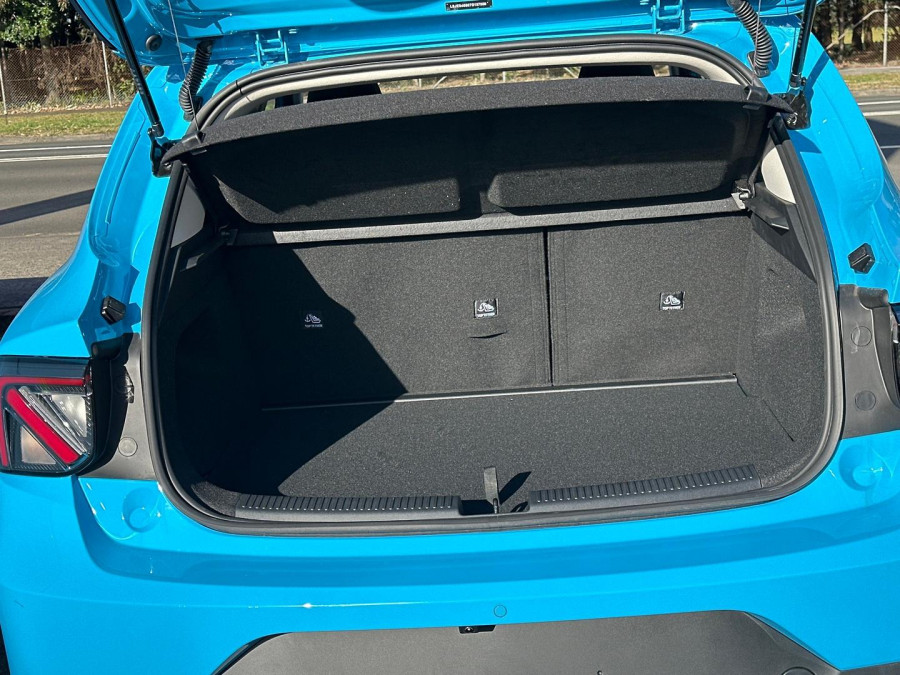 2026 MG MG4 EV Urban AH4E Essence 43 Hatch Image 17
