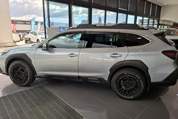 2021 Subaru Outback 6GEN AWD Touring SUV Image 4