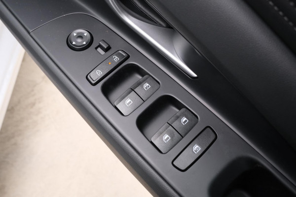 2025 Hyundai i30 CN7.V2  Sedan Image 19