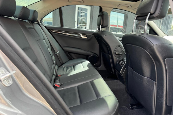 2012 Mercedes-Benz C-Class W204 C250 BlueEFFICIENCY Elegance Sedan Image 22