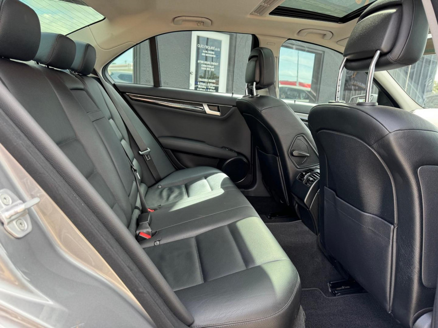 2012 Mercedes-Benz C-Class W204 C250 BlueEFFICIENCY Elegance Sedan Image 22